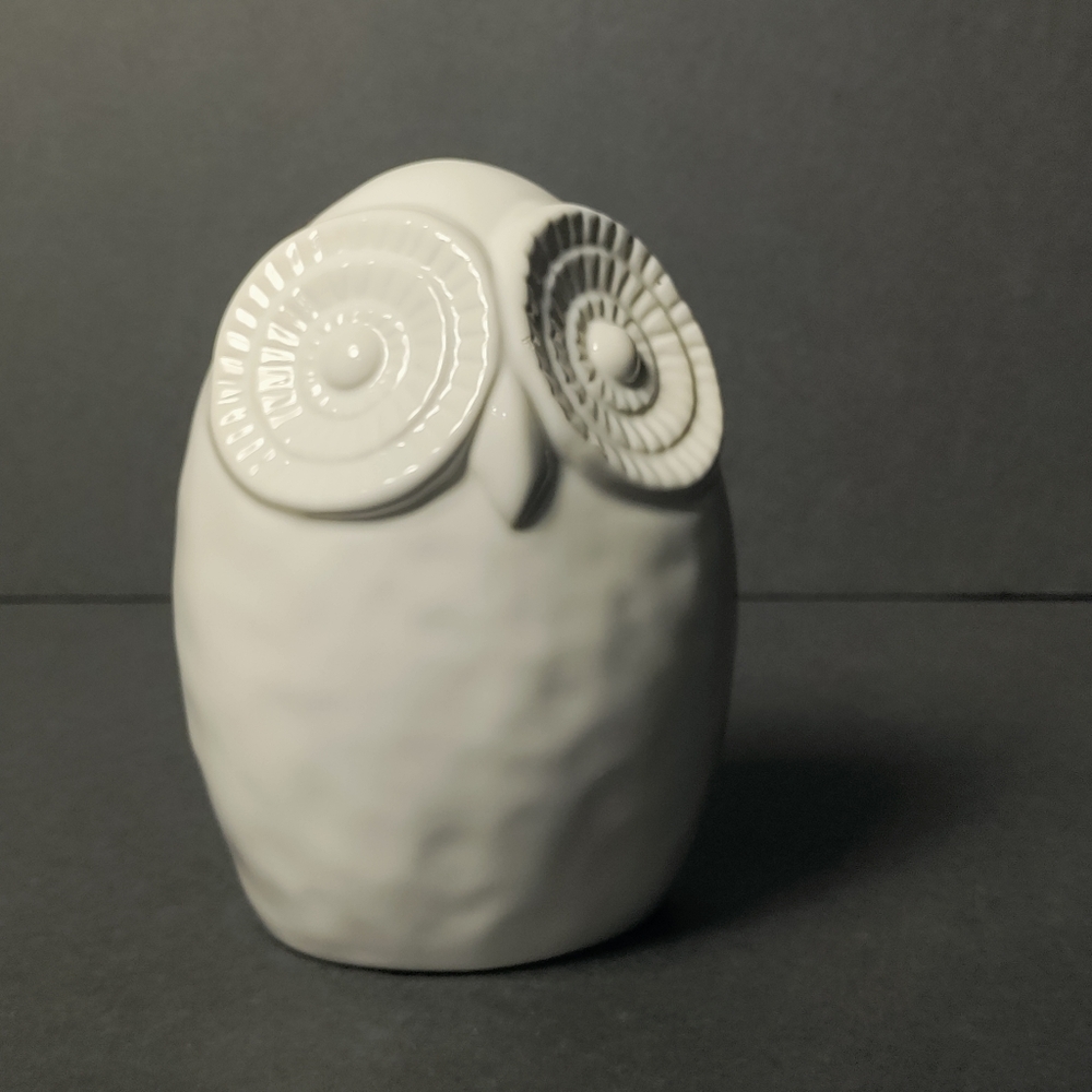 OWL FIGURINE⭐